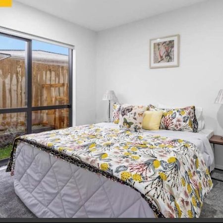 Private Double Bedroom With Attached Bathroom Near 12 Min To Auckland Airport 外观 照片